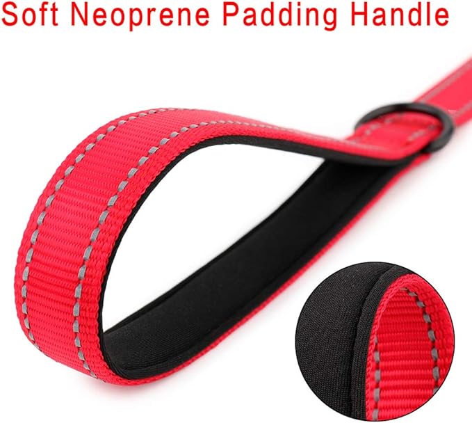PLUTUS PET Short Training Dog Leash with Padded Handle for Medium Large Big Dogs,18 Inch Heavy Duty Strong Traffic Leash with Carabiner Clip for Climbing Walking or Guiding Blindļ¼18āļ¼Red