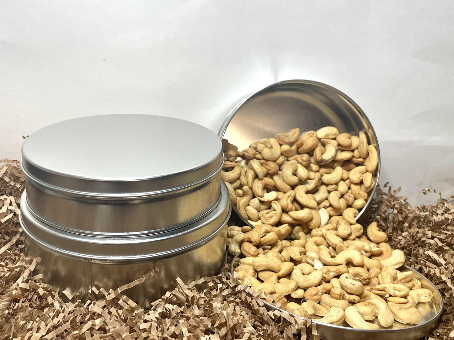 Tin with Roasted Cashews