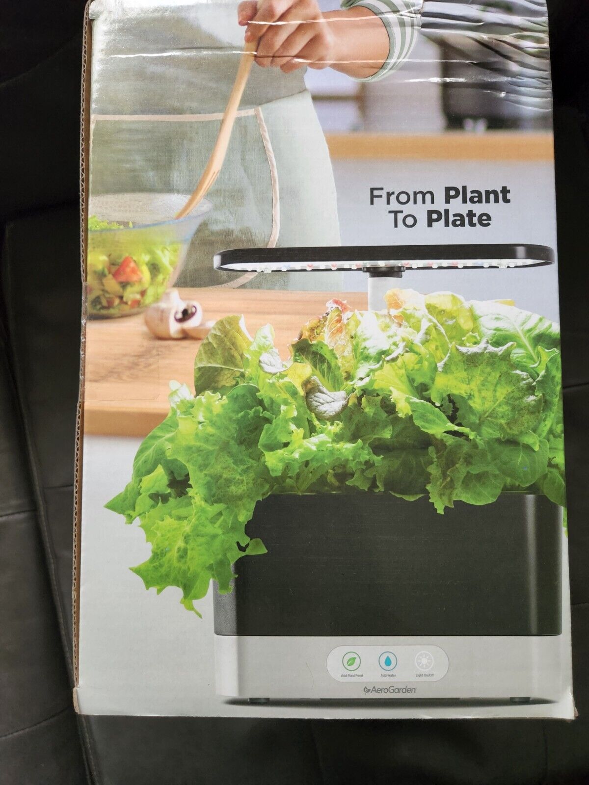 AeroGarden Harvest Indoor Garden 6 Pod System + Seeds - NEW