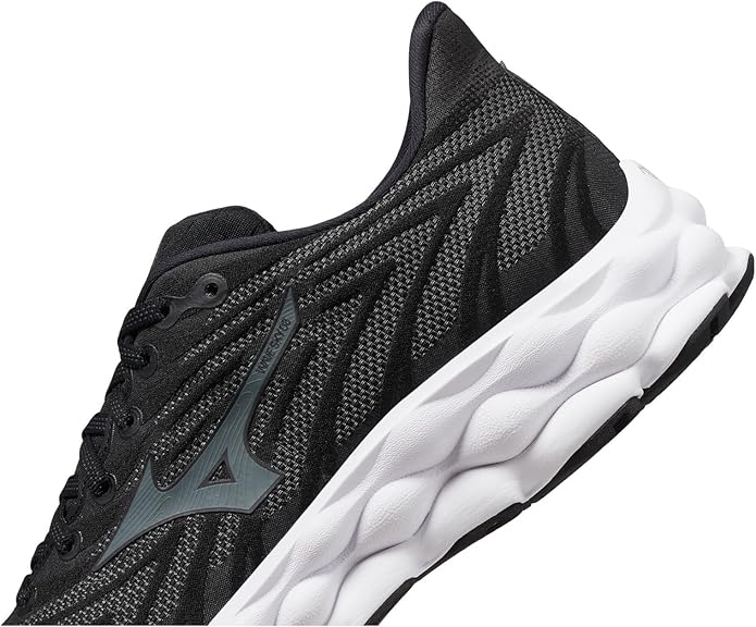 Mizuno Men's Wave Sky 8 Running Shoe
