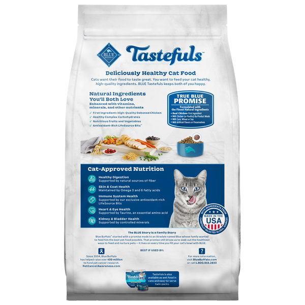 Blue Buffalo Tastefuls Natural Dry Food for Adult Indoor Cats, Chicken & Brown Rice